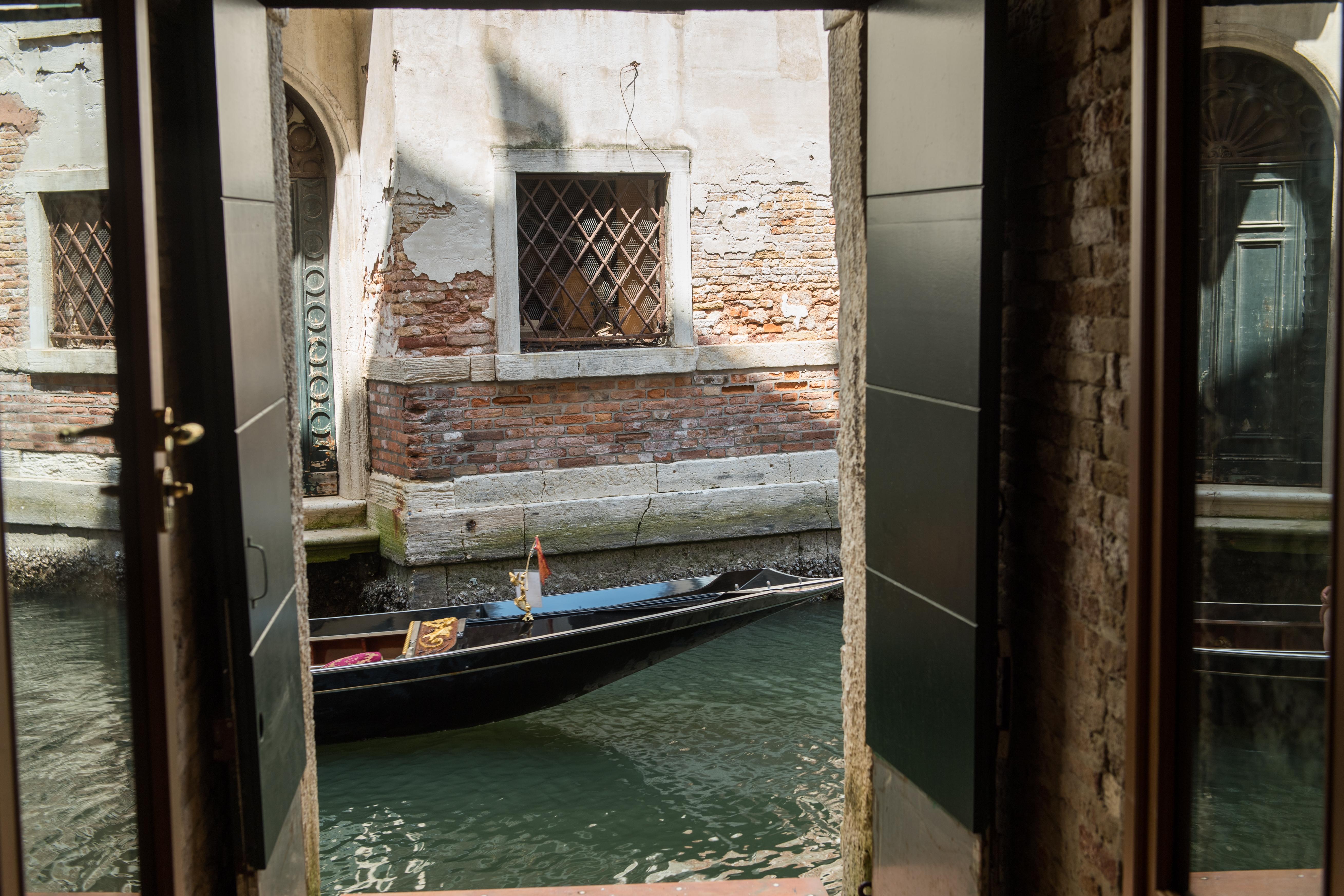 Locanda Leon Bianco On The Grand Canal Venice Exterior photo